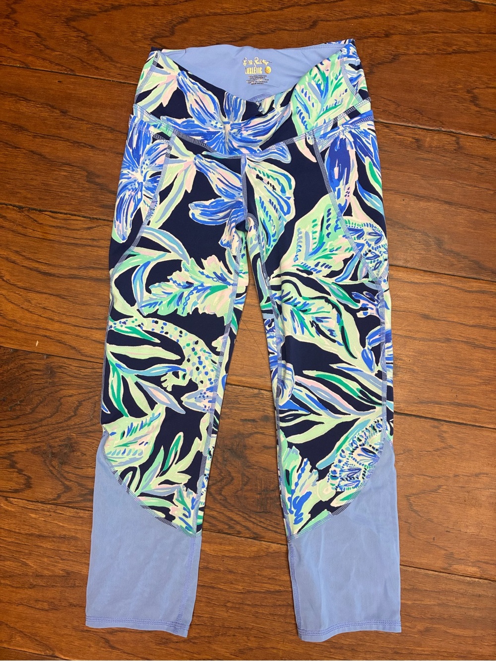 Lilly Pulitzer Luxletic Ready Set Gecko Weekender Crop Leggings resortwear gym